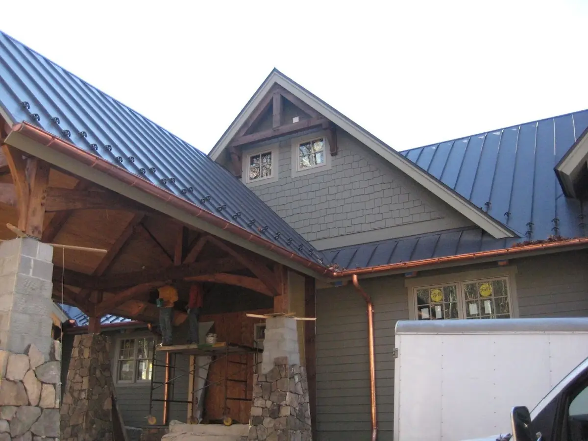 Craftsman Roofing team delivering quality roofing work in Lakewood Heights